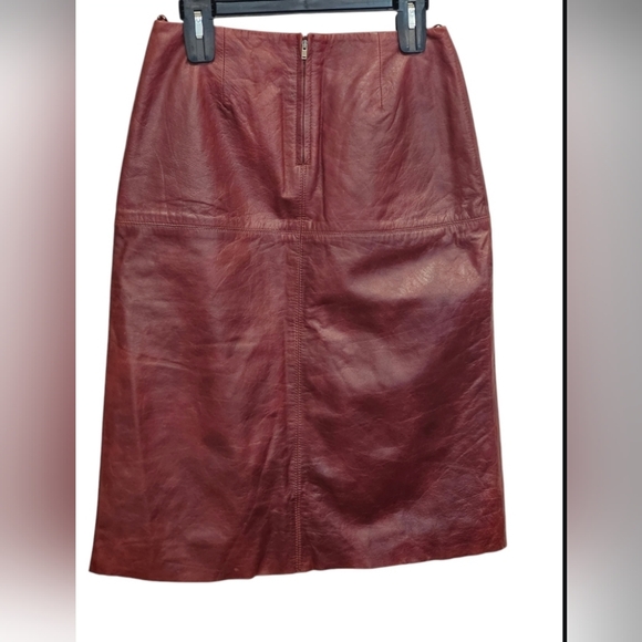 J Crew Vintage Burgundy Leather Skirt - Picture 2 of 3